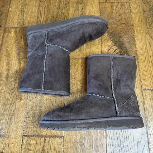 UGG Australia Classic Short Boot Chocolate Brown Womens Sz 6 Ugg S/N 5251Y - Picture 5 of 7